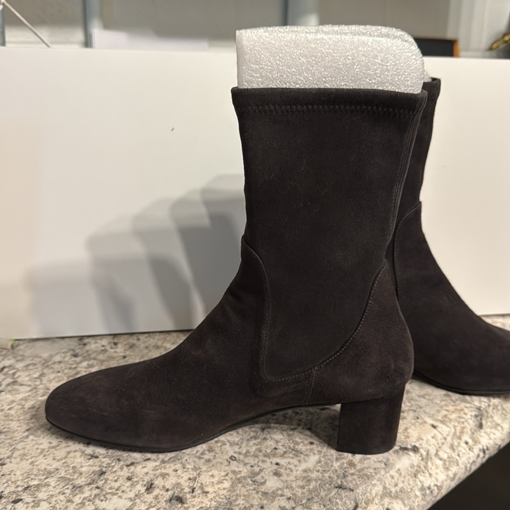 Worn once Stuart Weitzman ernestine slate stretch suede boot in box - Picture 5 of 9